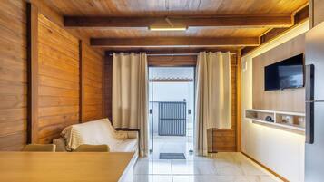 Basic Chalet | Living area