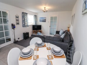 Living area - 51 Longstone Park (Chathill)