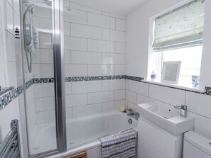 Shower - 51 Longstone Park (Chathill)