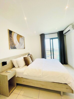 2 bedrooms, iron/ironing board, Internet, bed sheets