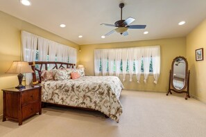 Casa, várias camas, acesso à piscina (Keiki Beach 6 at Kona Bay Estates) | 3 quartos, Wi-Fi de cortesia