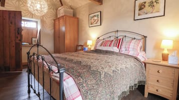 1 chambre, décoration personnalisée, ameublement personnalisé