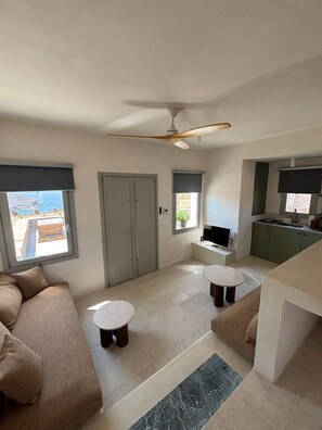 Romantic Suite, Sea View | In-room safe, free WiFi