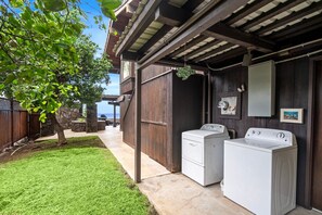 House, Multiple Beds, Pool Access, Ocean View (Ailina House) | Property grounds