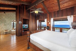 Casa, varias camas, acceso a la alberca, vista al océano (Ailina House) | 3 habitaciones y wifi gratis 