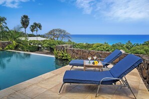 Outdoor pool - Architectural Gem With Infinity Pool Ocean Views - Vrkcv (Kailua-Kona)