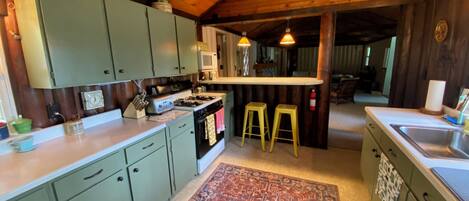 Microwave, oven, stovetop