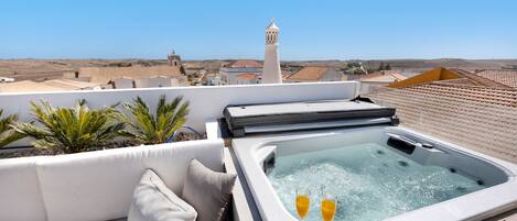 Baignoire à remous extérieure