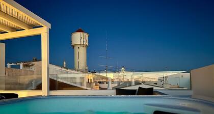 Holiday Home 'Surfer’s Sanctuary - Algarve' with Mountain View, Wi-Fi and Air Conditioning