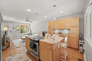 Fridge, microwave, oven, dishwasher - Old Town Gem | Walk to Dining, Shops & Riverfront (Alexandria)