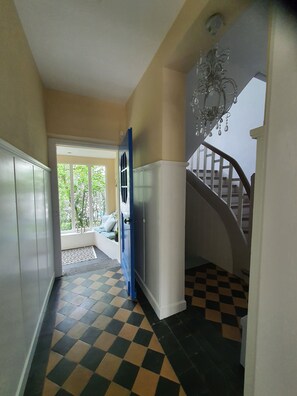 Interior - Holiday Home 'Villa Meschede' with Private Terrace and Private Garden (Meschede)