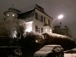 Exterior - Holiday Home 'Villa Meschede' with Private Terrace and Private Garden (Meschede)