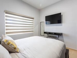 3 quartos, ferros/tábuas de passar roupa, Wi-Fi, roupa de cama