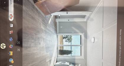 Victorian home 1 bedroom 1 bath unit with amazing view of the St. Lawrence River