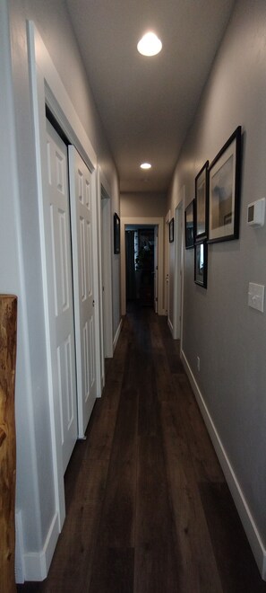 Interior - Great Location! 2 bedroom/2 bath house, AC, WIFI Columbia Falls (Columbia Falls)