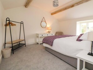 4 bedrooms, individually decorated, individually furnished, free WiFi