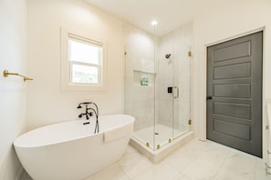 Hair dryer, towels, soap, toilet paper - 6 Beds| Center City | Bank of America Stadium (Charlotte)
