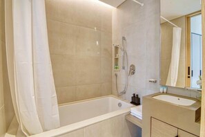 Shower, hair dryer - Address Beach Resort - 1BDR With Private Beach (Dubai)