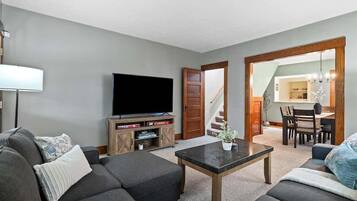 Smart TV, fireplace, offices