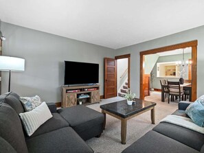 Smart TV, fireplace, offices