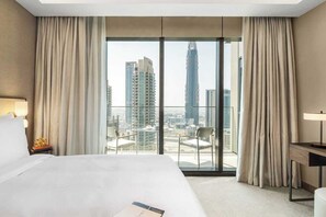 2 bedrooms, iron/ironing board, WiFi