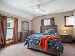 3 chambres, fer et planche à repasser, Wi-Fi gratuit, draps fournis