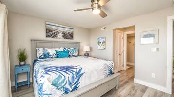 3 slaapkamers, een strijkplank/strijkijzer, reisbedje, wifi