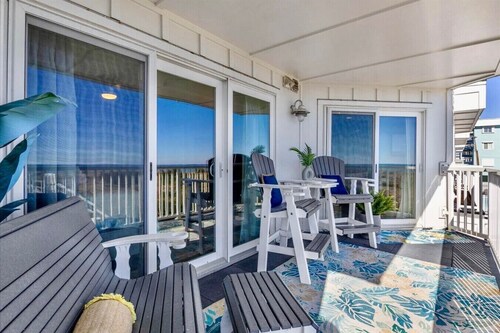 Oceanfront Surf’Inn | Pool & Boardwalk Access