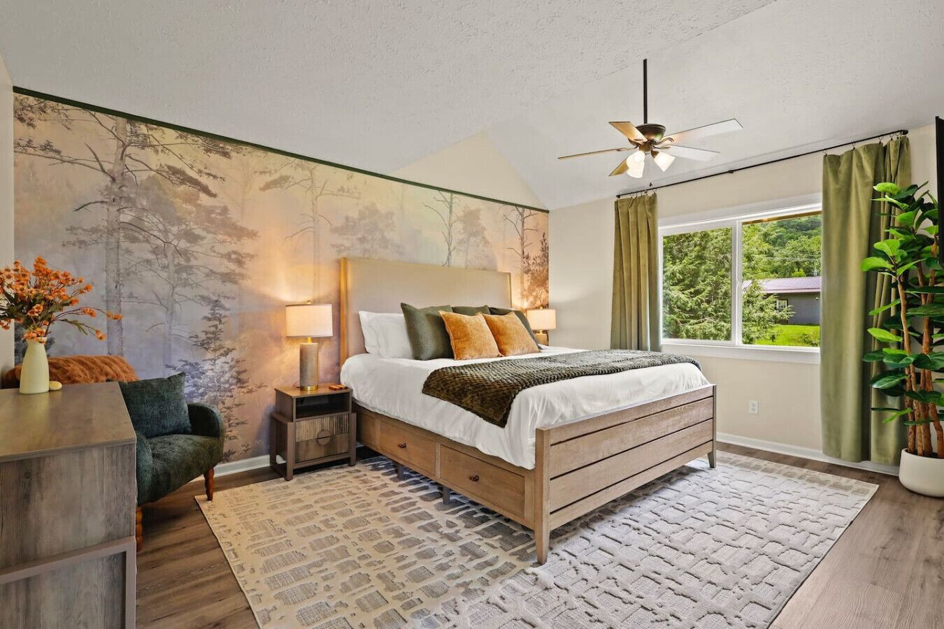 6 chambres, bureau, fer et planche à repasser, lit parapluie