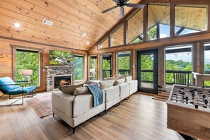 TV, peis og videospill