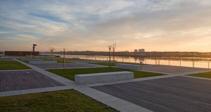 Esposende 3 Bedrooms Balcony Center Flat