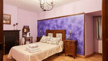 7 chambres, fer et planche Ă repasser, Wi-Fi, draps fournis