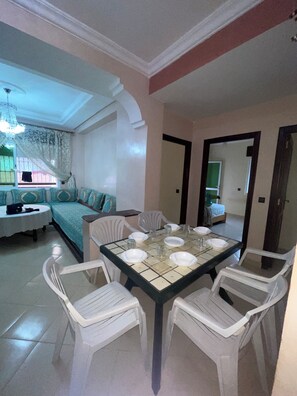 Dining - Apartment complex Tangier (Tangier Gueznaia)