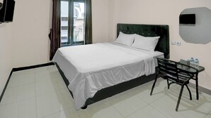 Deluxe Double Room - Hotel O Madina Homestay (Samarinda)