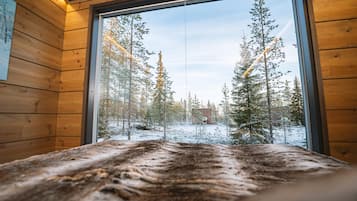 Superior Cabin | Free WiFi, bed sheets