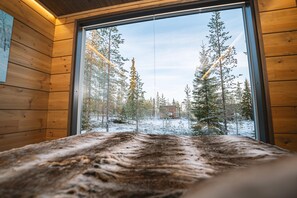 Superior Cabin | Free WiFi, bed sheets