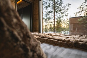 Family Cabin | Free WiFi, bed sheets