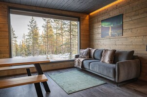 Family Cabin | Interior