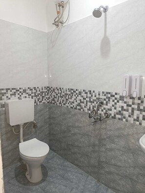 Bathroom - SS HOTELS (Bengaluru)