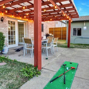 Outdoor dining