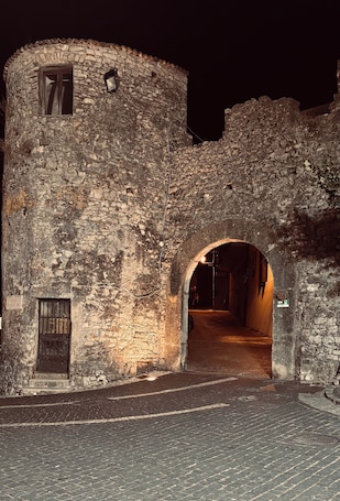 外観. Historic & Charm Home in Bassiano