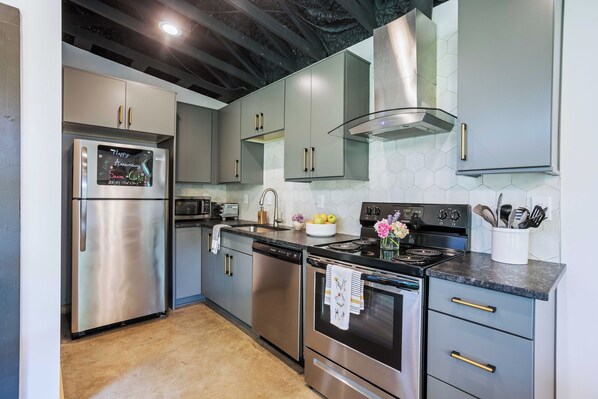 Microwave, oven, stovetop, dishwasher