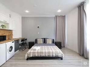 1 多间卧室、WiFi