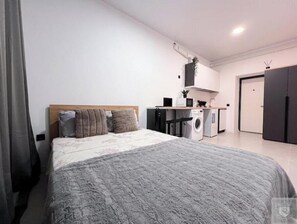 1 室のベッドルーム、WiFi