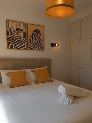 3 bedrooms, iron/ironing board, travel crib, free WiFi