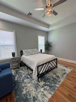 3 chambres, bureau, fer et planche à repasser, Wi-Fi gratuit