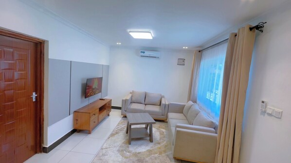 Living area - Decent Dome Mbezi Beach (Dar es Salaam)