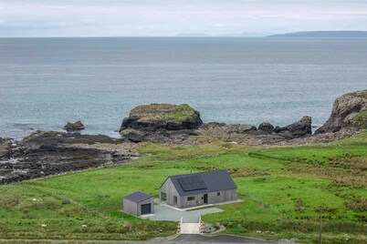 Wow sea-view! walks, cliffs, wildlife
