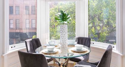 Gaslamp Loft Getaway | Sleeps 7 in Style