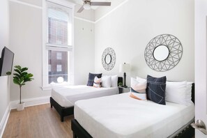 2 bedrooms, iron/ironing board, WiFi, bed sheets